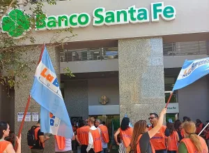 Aumento para bancarios: el sindicato logró un salario de más de 2 millones de pesos en febrero