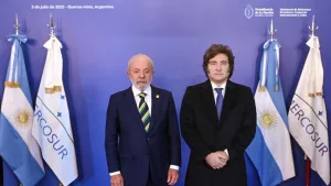 “Jamás le daría el nombre de alguien de izquierda a mis perros, los amo mucho como para insultarlos”, la desafortunada frase de Milei contra Lula en Davos