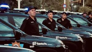 El gobierno de Santa Fe entregó nuevos móviles policiales en Puerto General San Martín