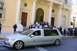 Último adiós a Horacio Usandizaga: el cotejo fúnebre pasó por el Palacio de los Leones