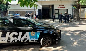 Violento robo a una pollería de zona oeste: como no encontraron dinero, los ladrones ingresaron luego a la casa del dueño del negocio