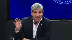 El ministro de Economía, Luis Caputo