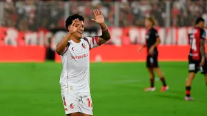 Newell's tuvo un segundo tiempo para el olvido y cayó sin oposición ante Estudiantes a cuatro días del clásico