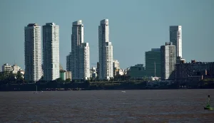 Un sábado con nubes, un domingo de sol y un lunes caliente es lo que se espera en Rosario