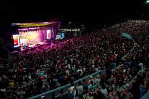 Ola de turistas: la Provincia recibió más de 200.000 visitantes en enero