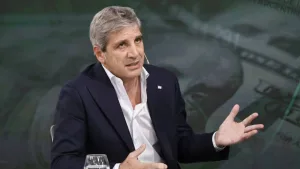 Caputo adelantó que se seguirá usando el viejo índice hasta que baje la inflación: "No hay necesidad de cambiar ahora"