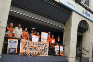 Historias de vida: quiénes son los jubilados de los miércoles en Rosario