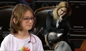 Ian Moche pidió a la Cámara de Diputados que sancione o expulse a Lilia Lemoine por acusarlo de fingir autismo