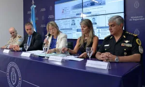 Según revelaron desde el Gobierno, el soldado que se suicidó en la Casa Rosada era extorsionado por presos desde una app de citas