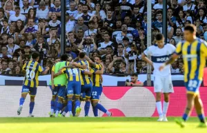 Gato suelto en el Bosque: Ávila le ganó a todos de cabeza y Central se lo da vuelta a Gimnasia