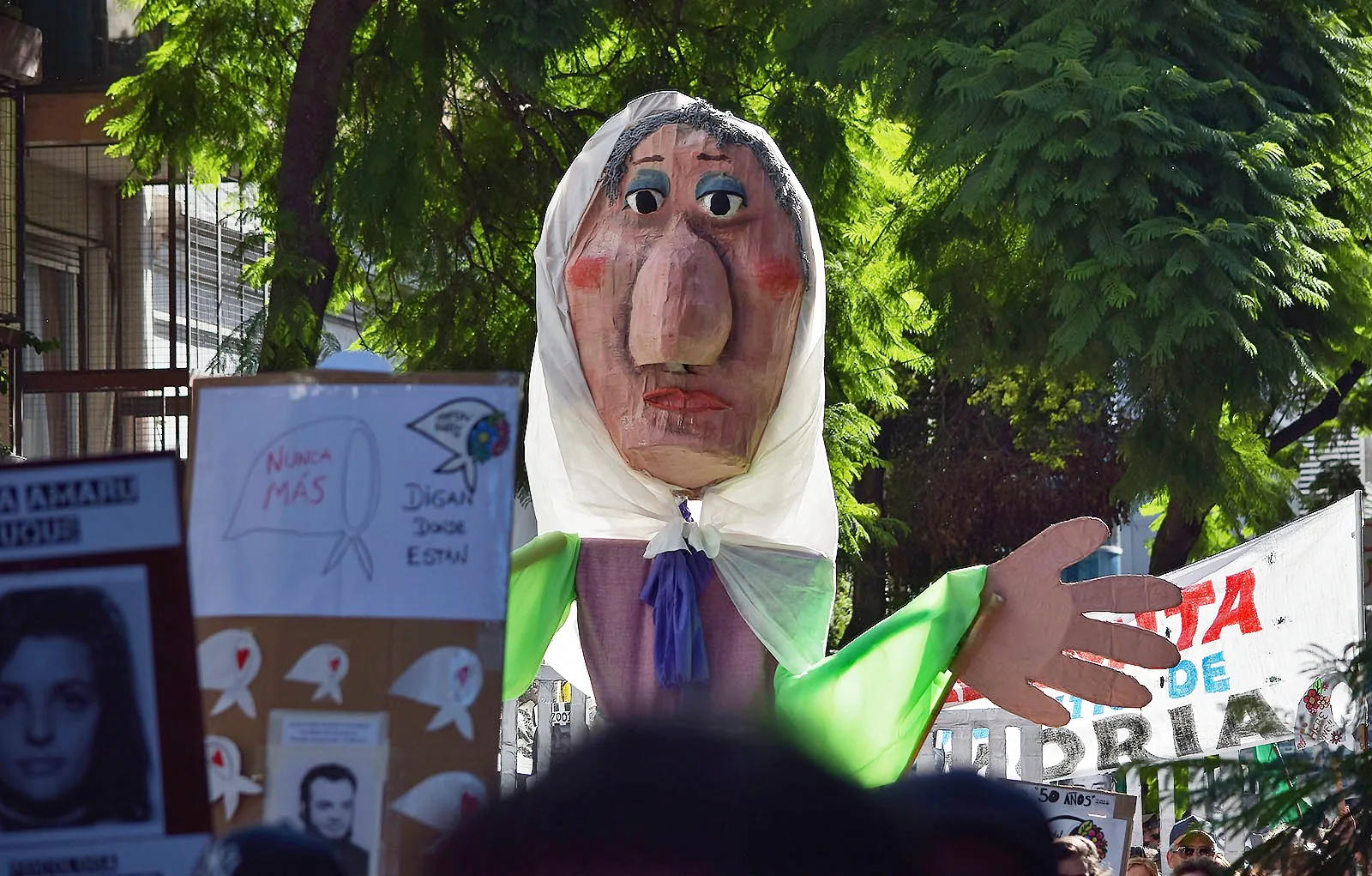 Rosario no olvida: imágenes de una marcha histórica por la memoria, la verdad y la justicia