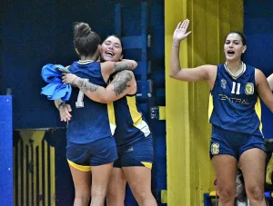 Jueves de chicas: Talleres le ganó a Provincial y lidera en el femenino