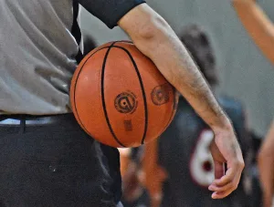 Cabar no dirigirá durante el fin de semana y la Rosarina de básquet deberá reprogramar partidos