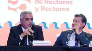 El Rector de la Universidad Nacional de Rosario (UNR) Franco Bartolacci