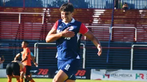 Central Córdoba jugó un partido horrible, pero rescató un empate en el final por una guapeada de Benjamín Gallucci