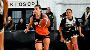 Es jueves y hay femenino con la acción de la Primera A y la segunda división