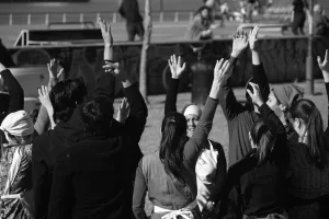 En el marco del Mes de la Mujer, la propuesta teatral “Máquina mujeres”, desembarca en La Orilla Infinita  