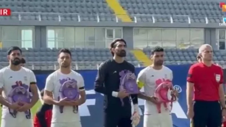 Iran, mochilas, futbol