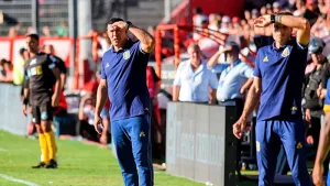 Jorge Almirón no ocultó toda su felicidad tras el triunfo: "Ganar el Clásico es un momento importante"