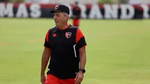 En el fondo del mar: Kudelka agarró un equipo que se hunde y no será fácil salir a flote