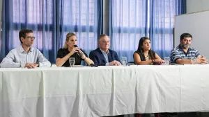 San Cristóbal: Provincia asiste a familias y refuerza la contención en las escuelas