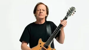 Stevie Young, el icónico guitarrista de AC/DC, fue internado de urgencia en Buenos Aires