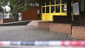 Tragedia de San Cristóbal: el arma, cómo la llevó el adolescente a la escuela y dónde la cargó