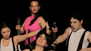 “Un ritual de paso”, la obra teatral que protagoniza Margarita Páez, la hija de Fito  