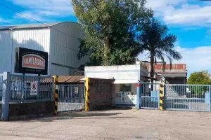 Otra fábrica que baja la persiana tras 83 años: Lumilagro deja de fabricar