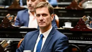 Insólito: diputado del PRO compró un rifle de aire comprimido por Internet e hizo saltar las alarmas del Congreso