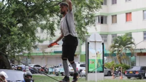 Un rosarino fue asesinado en Brasil: era un reconocido malabarista callejero