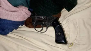 Buenos muchachos: dos jubilados investigados por dispararle a otro en Capitán Bermúdez 