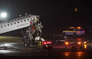 Un avión de Air Canada chocó con un camión de bomberos en el aeropuerto de Nueva York: hay dos muertos