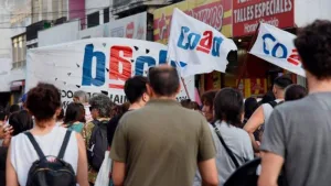 Marcha de los Docentes de la UNR