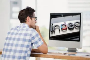 Los argentinos navegaron por internet un 4,1% más en 2025 que el año anterior