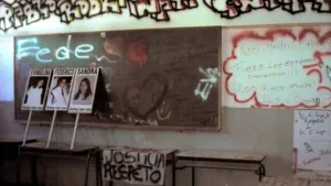 Armas en las aulas: los antecedentes que marcaron una herida abierta en la educación argentina