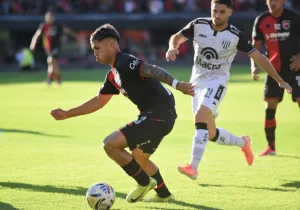 Arrancó en el Coloso: Newell's afronta su propia "Finalissima" ante Gimnasia de Mendoza, Kudelka pateó el tablero y metió siete cambios