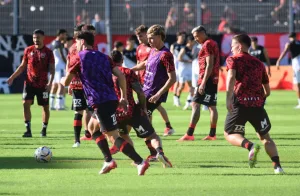 Newell's afronta su propia "Finalissima" ante Gimnasia de Mendoza en el Coloso: Kudelka pateó el tablero y metió siete cambios