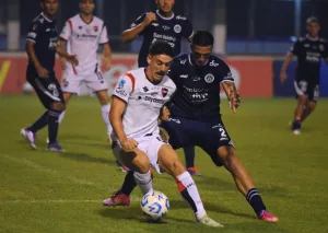 Sorpresa en Rafaela: Acassuso anotó en una contra y la Lepra pierde por Copa Argentina