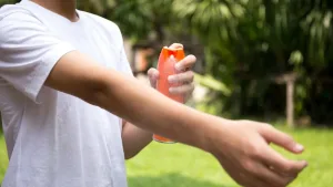 La Anmat prohibió la comercialización de la replica de un reconocido repelente