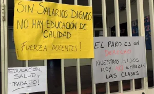 Paro docente con escuelas abiertas en el inicio de clases en Santa Fe