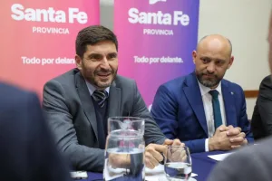 Pullaro impulsa a Puccini y abre el juego por la intendencia de Rosario en 2027