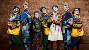 La murga rosarina Los Vecinos Re Contentos presentan su nuevo espectáculo titulado “Juego.Amor.Ceviche”