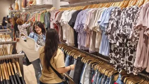 Crisis en la industria indumentaria: cayó 8,4% en el primer bimestre y extiende una racha negativa de dos años