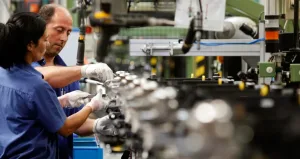 Hay dos millones de personas desocupadas o trabajando en negro en la Argentina