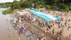 Travesía náutica para que el Paraná siga siendo un río y la Hidrovía para los grandes negocios no destruya el humedal