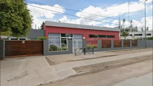 Insólito: una fiesta familiar en un conocido salón de eventos de Rosario terminó con una batalla campal y dos mujeres detenidas