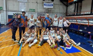 Regatas de San Nicolás derrotó a Central y sigue perfecto en el femenino