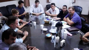 Los representantes de Intendentes y presidentes Comunales y los paritarios de FESTRAM