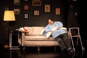 “Se prende la luz y ves a una persona de 230 kilos”: Julio Chávez y su reflexión sobre “La Ballena”, obra que llega a Rosario